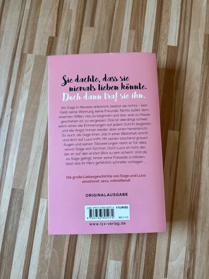 Buch Berühre mich. Nicht. - Laura Kneidl in Zirndorf