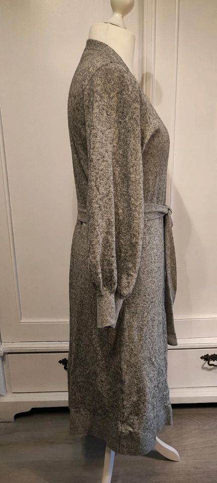 Gr.L Esprit Strickjacke Strickkleid Kleid grau in Wachtendonk