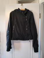Bench schwarze Jacke mit Kapuze Berlin - Köpenick Vorschau