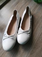 Brautschuhe gr 9 1/2 Hessen - Niestetal Vorschau