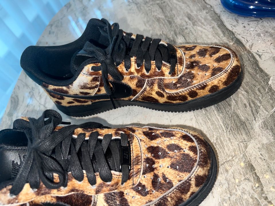 Nike Air Force Animal Print Leopard gr 41 in Berlin