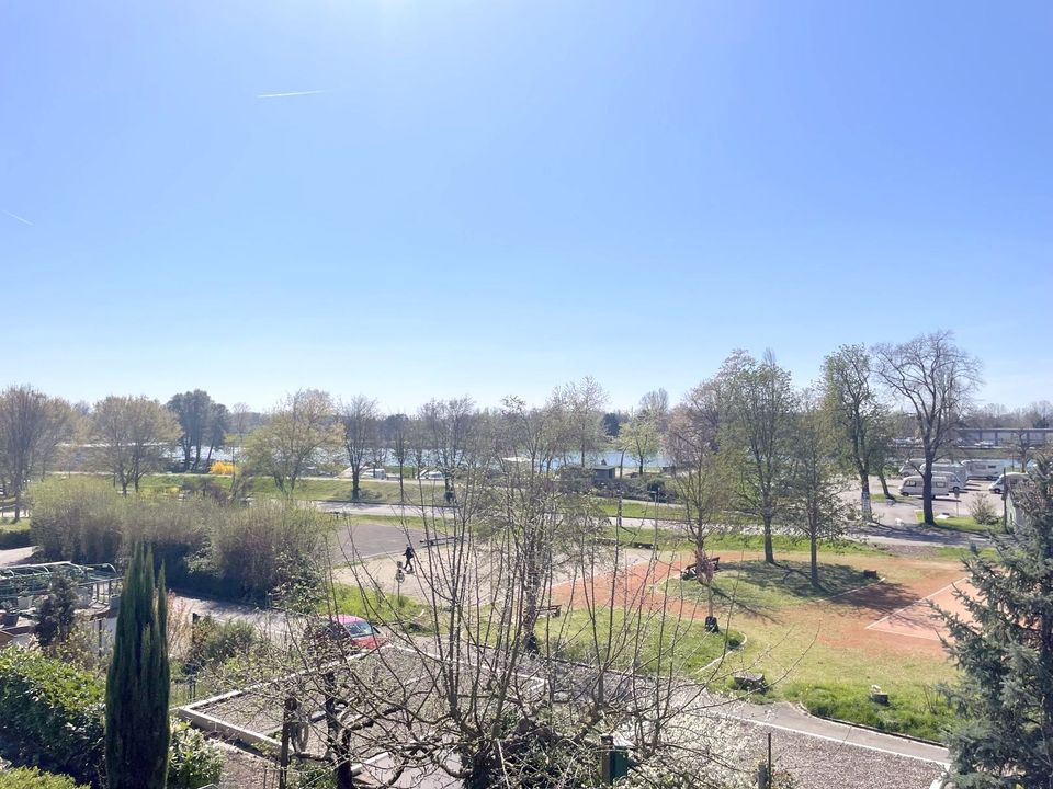 Reihenhaus mit Charakter in Bestlage von Breisach mit Blick auf den Rhein in Breisach am Rhein  