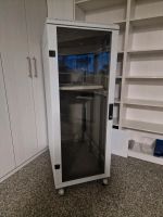 Server-/Netzwerkschrank Triton B60xT90xH164 Brandenburg - Neuruppin Vorschau