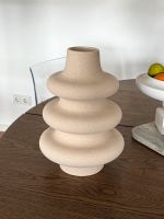 H&M Home Vase Steingut Skandi Deko Skulptur beige creme Köln - Ehrenfeld Vorschau