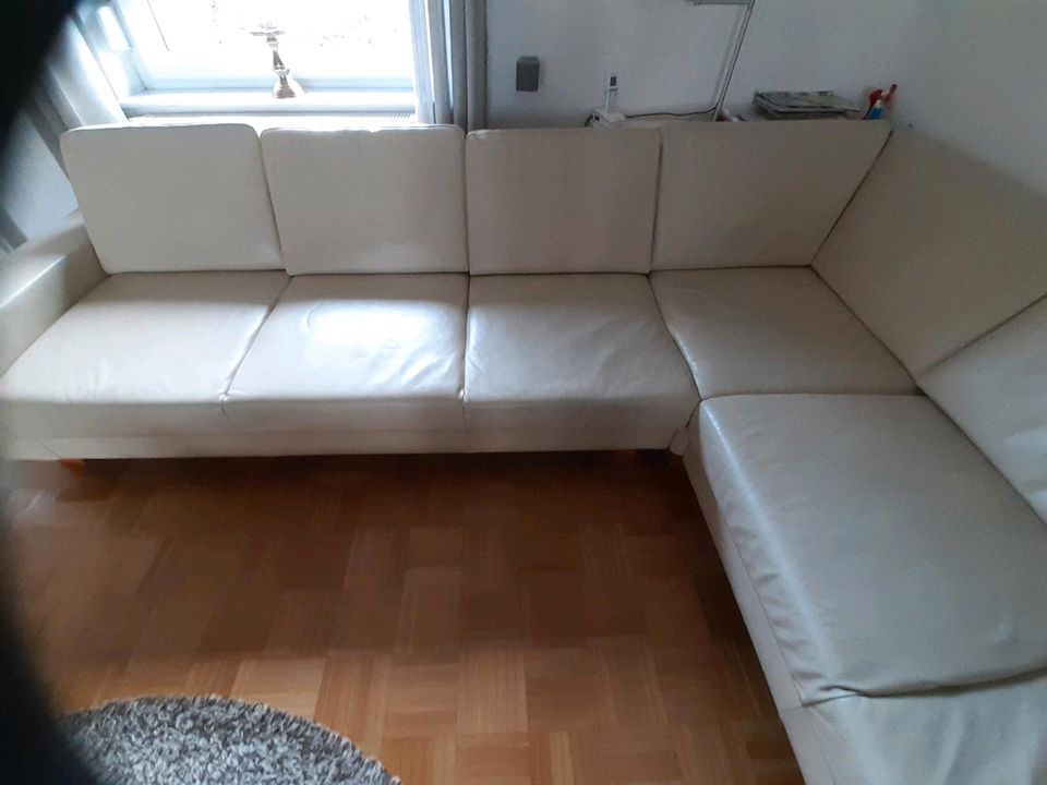 Große Leder Sofa Couch Sitzecke (3m x 3m) zu verkaufen in Hemmingen