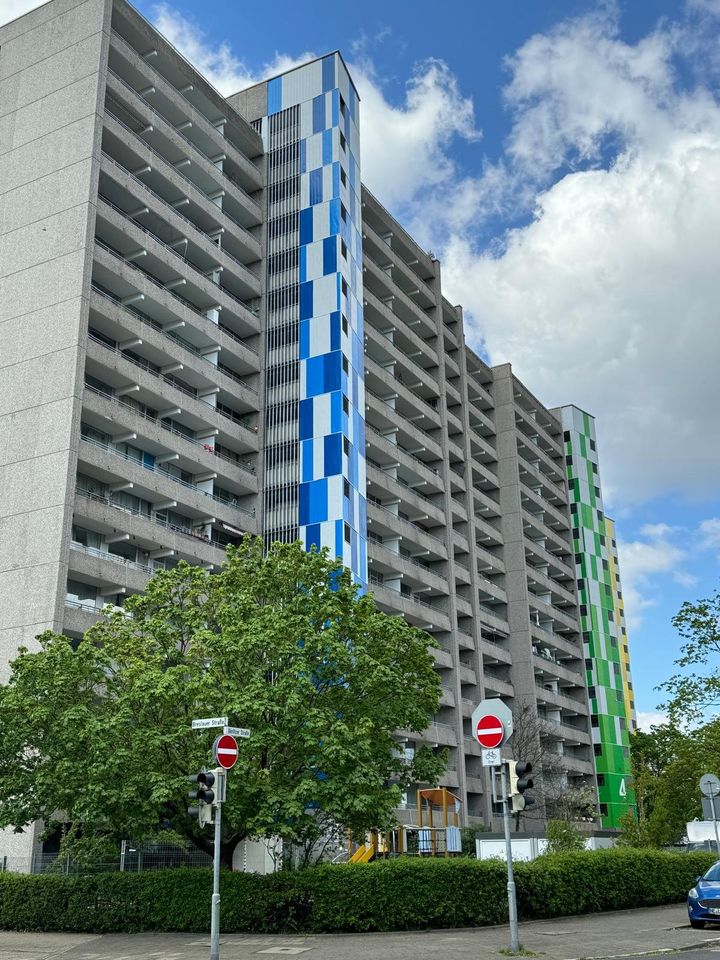 Wohnung in Neuss mit direkter Anbindung & Blick auf Düsseldorf! in Neuss