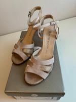 Sandalen High Heels Leder beige sand creme gold Bayern - Gerbrunn Vorschau