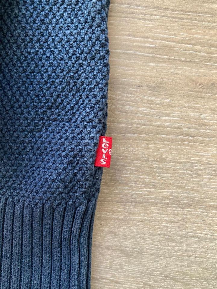 Levi’s Levis Herren Pullover Pulli, Gr. S, blau dunkelblau in Remscheid