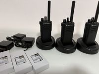 3 x Motorola DP4400 UHF Band 3 x Ladegerät 3 x Neue Ersatz Akku Berlin - Neukölln Vorschau