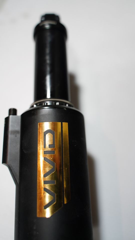 Rock Shox Vivid Air R2C 241x76 Downhill SEASONBIKES in Hürth