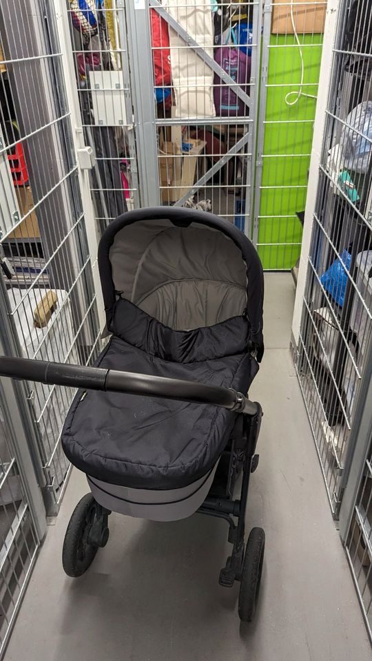 Hauck Saturn R Kinderwagen Buggy 2in1 inkl. Babywanne in München