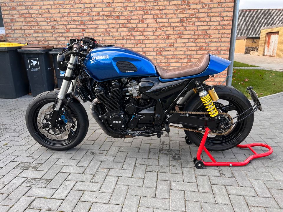 Yamaha XJR 1300 Café Racer in Erfde