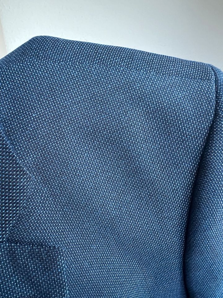 Hugo Boss Anzug blau Gr. 46, Konfirmation, Firmung, 1 x getragen in Remseck am Neckar
