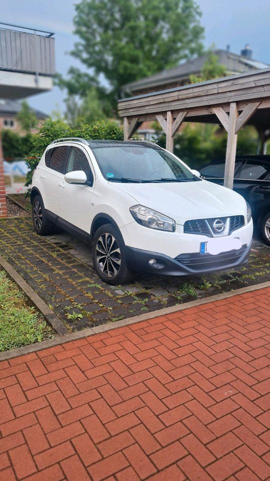 Nissan Quasqai  I-Way 1.6 weiß + Neuwertige Winterreifen in Pinneberg