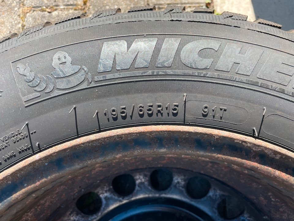 Winterreifen Mercedes Benz W124 MICHELIN  M+S 195/65R15 91T in Ludwigsburg