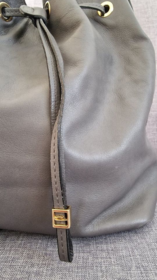 Bucket Bag Gianni Chiarini tolle Beuteltasche Tasche Leder Abro in Dornstetten