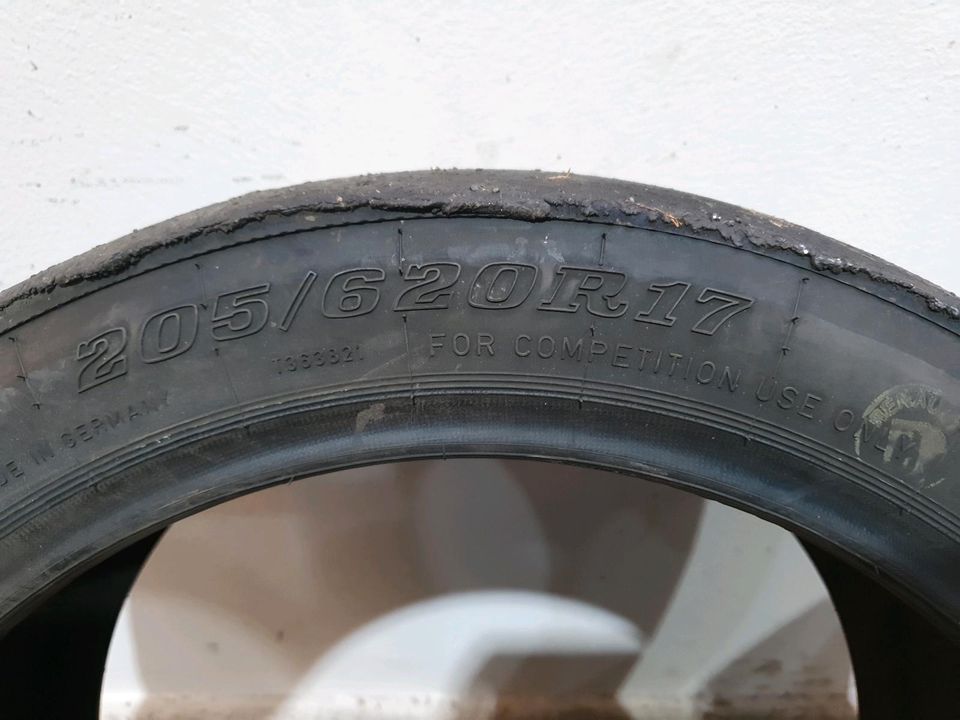 Dunlop Rennreifen Slick 205/620 R17 215/45 R17 in Lugau