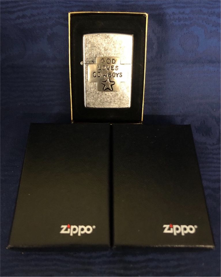 Zippo Feuerzeug „God loves Cowboys“ in Dortmund