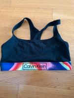 Neu ungetragenes Top Calvin Klein München - Hadern Vorschau