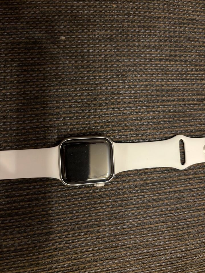 Apple Watch Series 5 Aluminium in Bochum