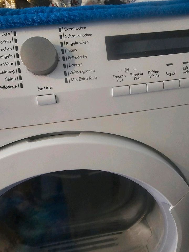 Waschmaschine und Trockner in Willmenrod