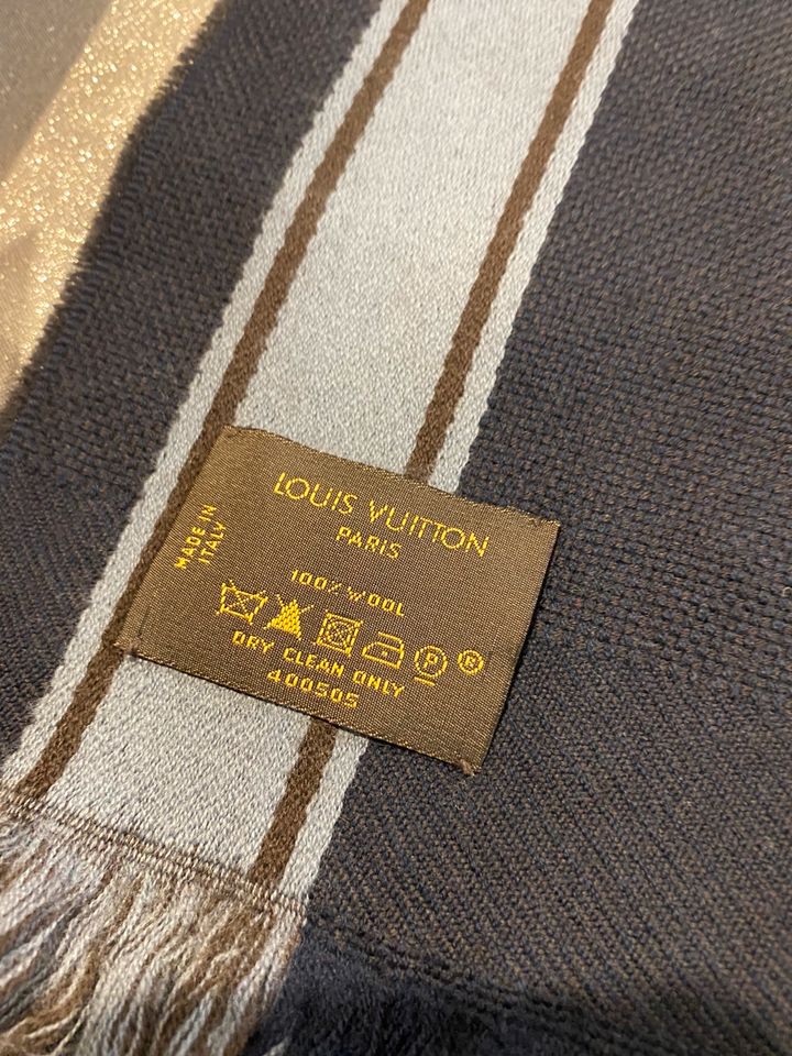 Louis Vuitton Paris Schal wolle Design Winter in Saarbrücken