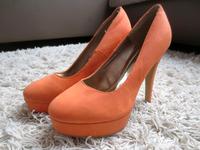 Plateau High Heels Größe 38 in orange von Juliet Hessen - Großenlüder Vorschau
