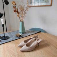 Echtleder Wildleder COX Slingbackpumps beige 39 gemütlich 5cm Altstadt-Lehel - München/Lehel Vorschau
