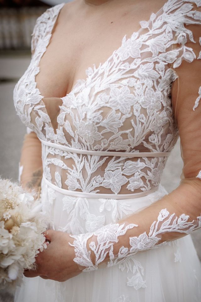 Brautkleid Hochzeitskleid Hochzeit Bridaldress - Farbe: Ivory in Unterschleißheim