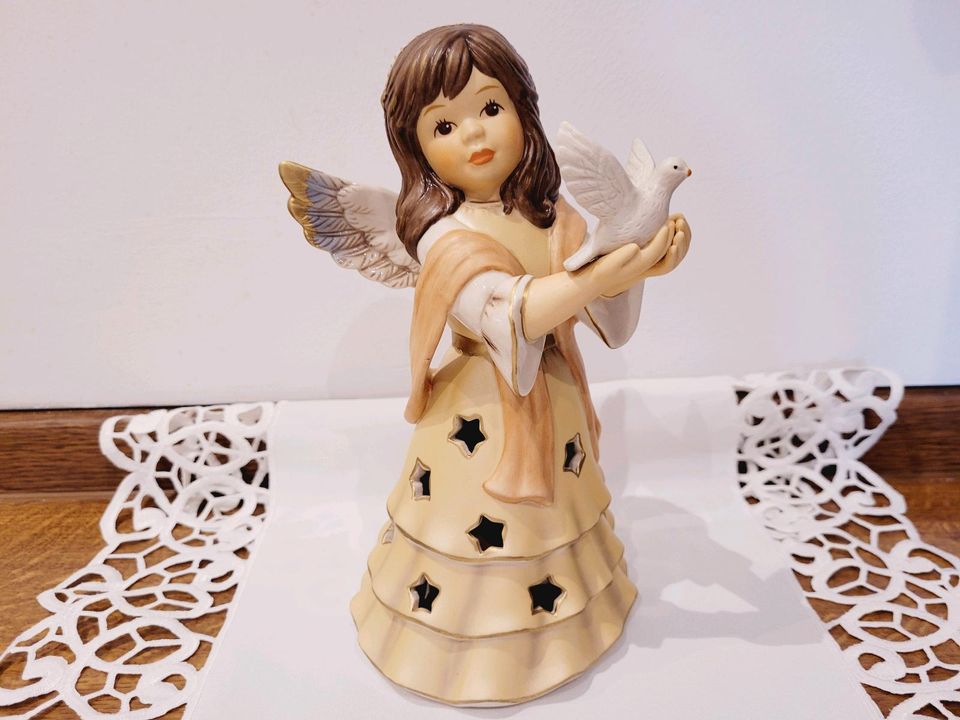 Goebel Engel Friedensengel mit Taube 21 cm groß in Amberg