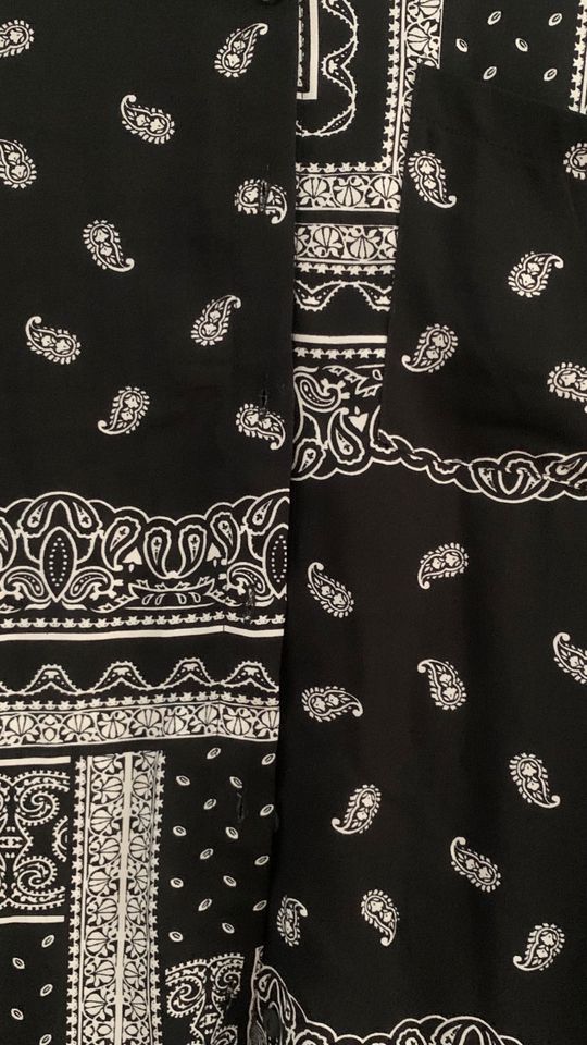 Bershka Bandana Pattern Paisley black and white long sleeve shirt in Düsseldorf