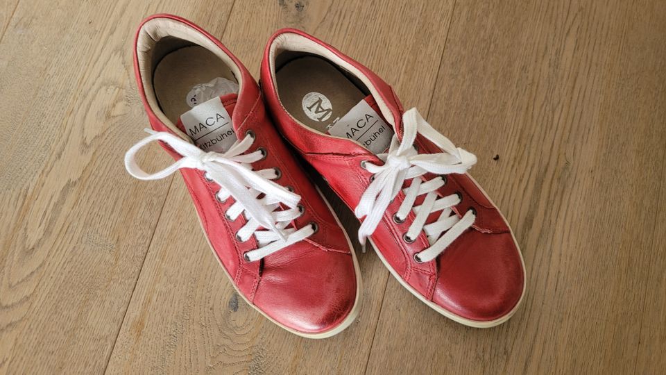 MACA KITZBÜHEL Schnürschuhe Sneakers rot silber Gr. 38 NEU in München