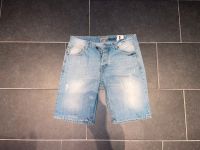 Review  Jeans-Shorts L Used-Look perfekt für den Sommer Düsseldorf - Oberbilk Vorschau