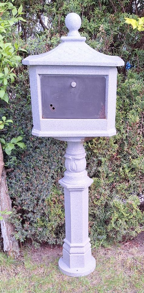 Briefkasten / Standbriefkasten in Altdorf bei Nürnberg