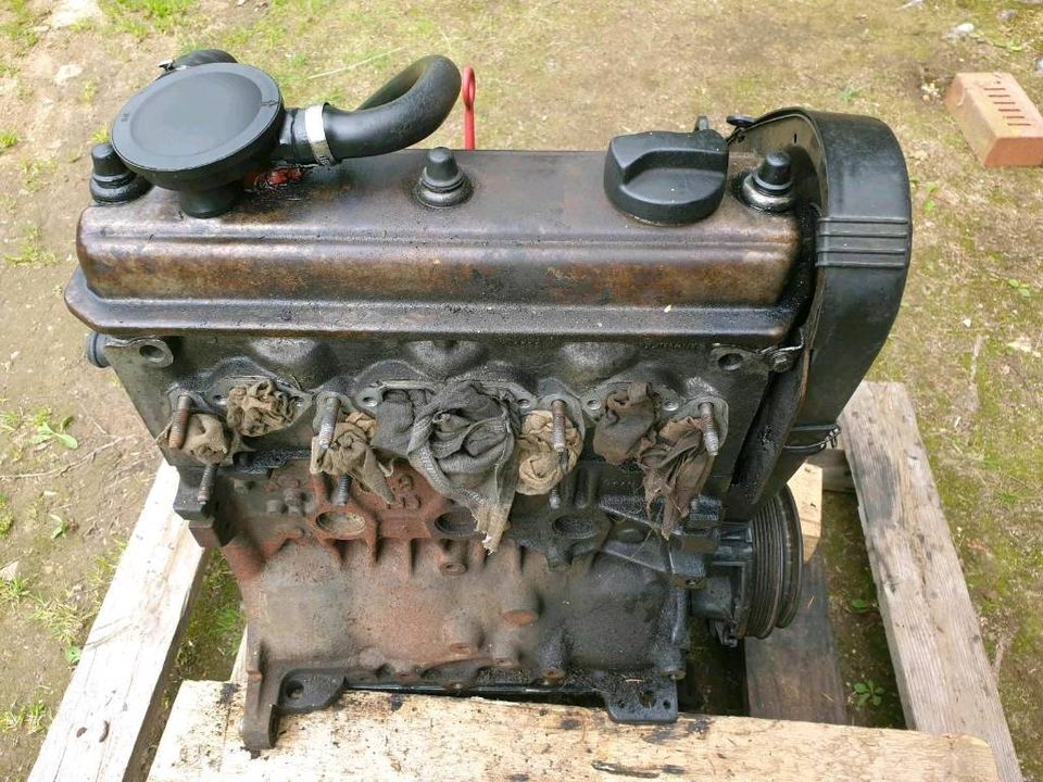 VW 1.9  1 Y MOTOR  ,Motorblock,  AAZ. in Bad Brambach