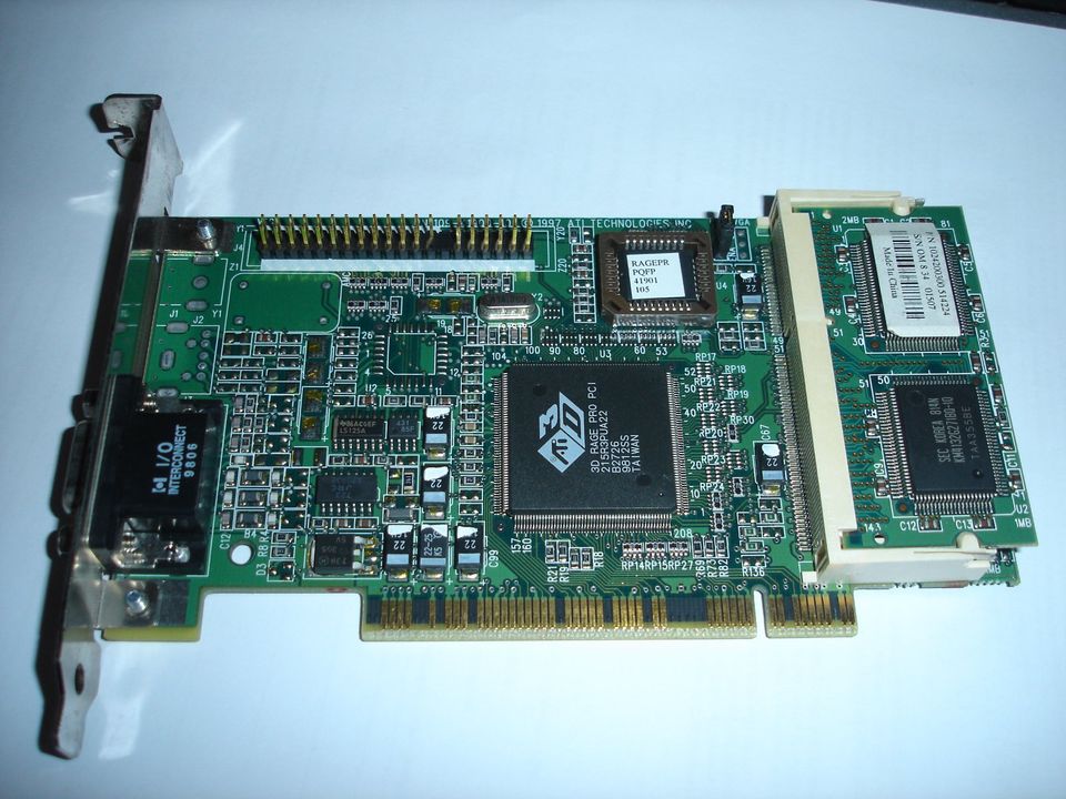 ATI 3D Rage Pro Grafikkarte PCI mit 8MB in Singen