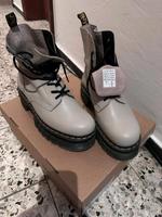 NEUE Doc Martens Nappaleder 43 Niedersachsen - Ganderkesee Vorschau