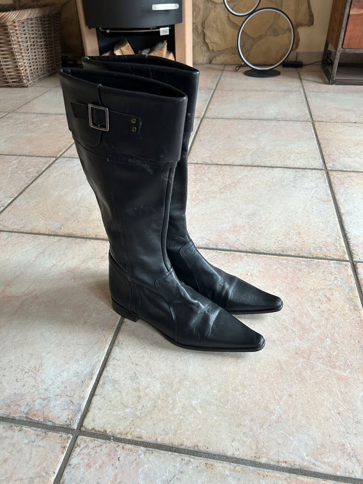 Zara Stiefel Gr. 39, schwarz in Neumünster