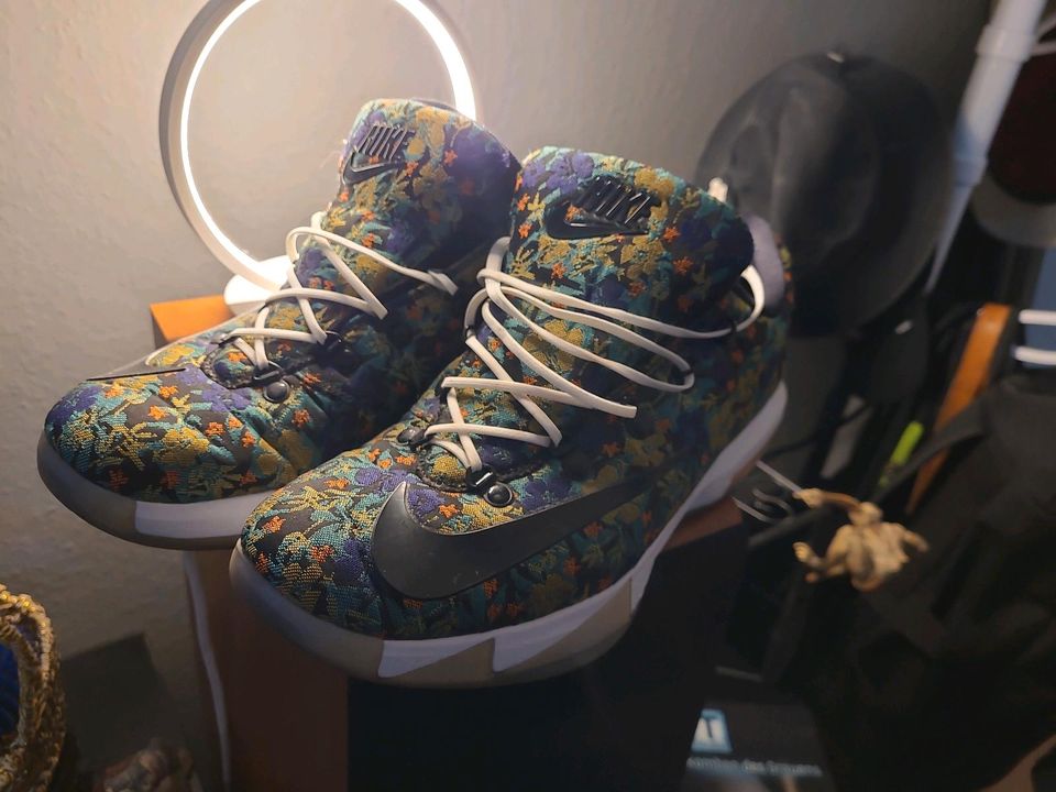 Nike kd floral us 13 dead stock in München