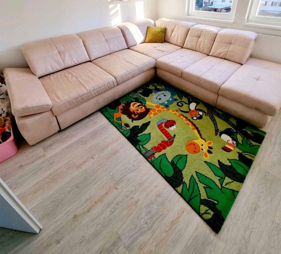 Wohnzimmer Sofa mit bettfunktion BEIGE❗️❗️ in Nürnberg (Mittelfr)