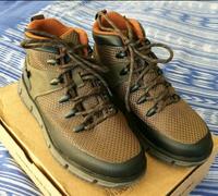 neuwertige Outdoor Schuhe von Bugatti Größe 41 München - Bogenhausen Vorschau