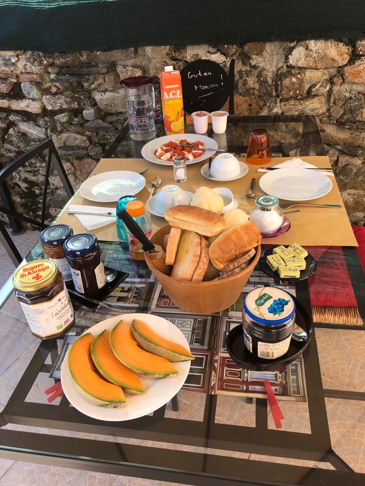 Gästezimmer mit Frühstück in der Toskana , Jacuzzi in München