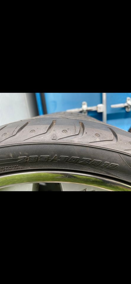 285/30R19 und 255/35R19 Yokohama in Benningen