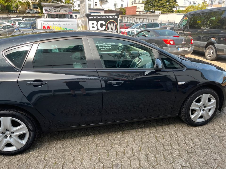 Opel Astra 1.6 J Eco in Wuppertal