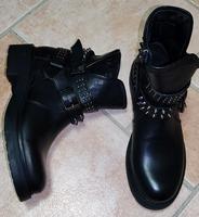 Inuovo Damen Leder Stiefeletten mit Nieten schwarz Gr.38 Neu! Schleswig-Holstein - Jarplund-Weding Vorschau