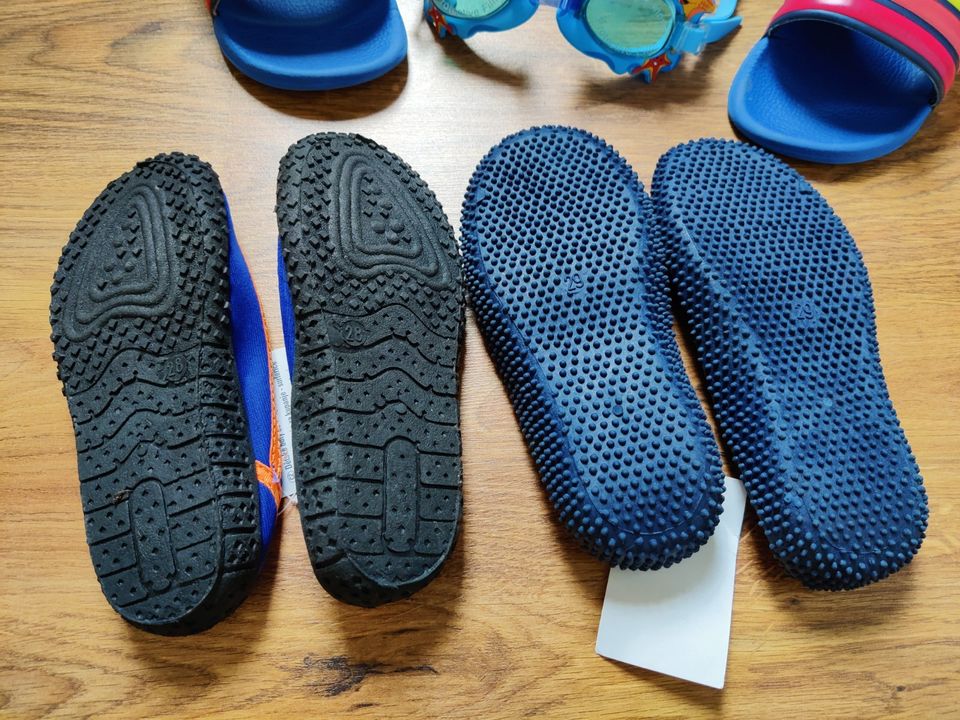 3 Paar Badeschuhe Badalatschen Kinder Sommer Set Größe 28 29 31 in Berlin