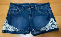 Damen Mädchen Jeans Hotpants Blau Gr. 36 mit Stickerei Baden-Württemberg - Rastatt Vorschau