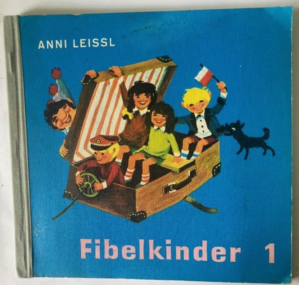Suche Buch Bücher Fibelkinder 1 und 2 Lesebuch 1.Klasse Schulbuch in Erkheim