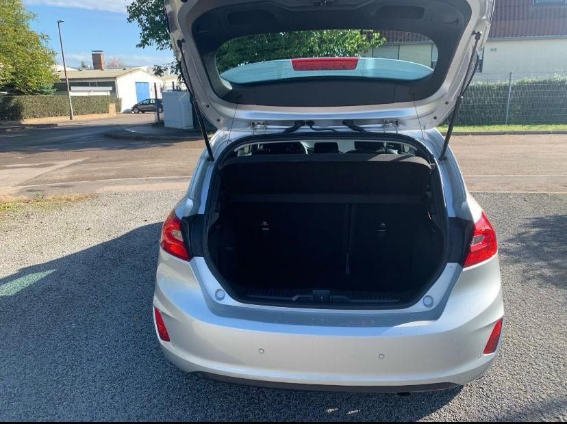 Ford Fiesta 1,5 TDCI Cool & Connect in Waiblingen
