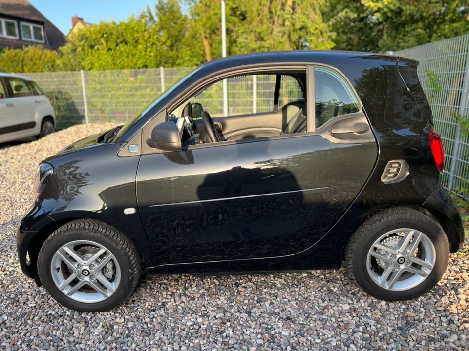 Smart ForTwo Coupé ELECTRIC DRIVE/EQ*SITZHEIZUNG*KLIMA in Norderstedt